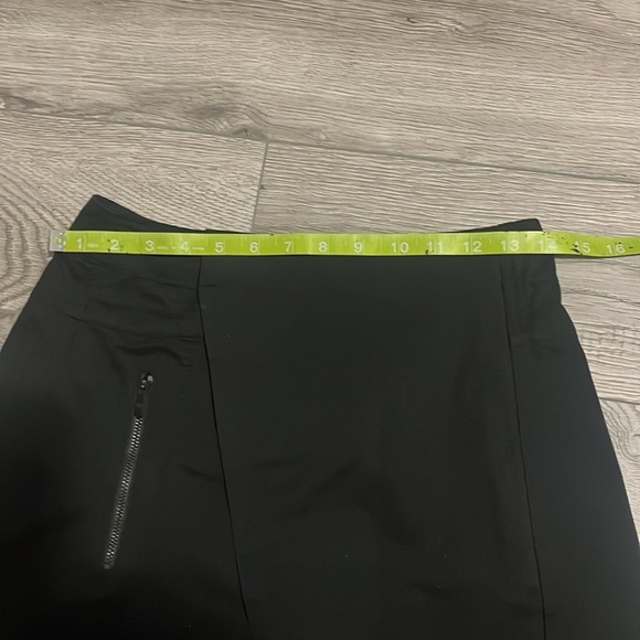 Lululemon A-Line High-Rise Wrap Skirt
Black Rare - Picture 12 of 16